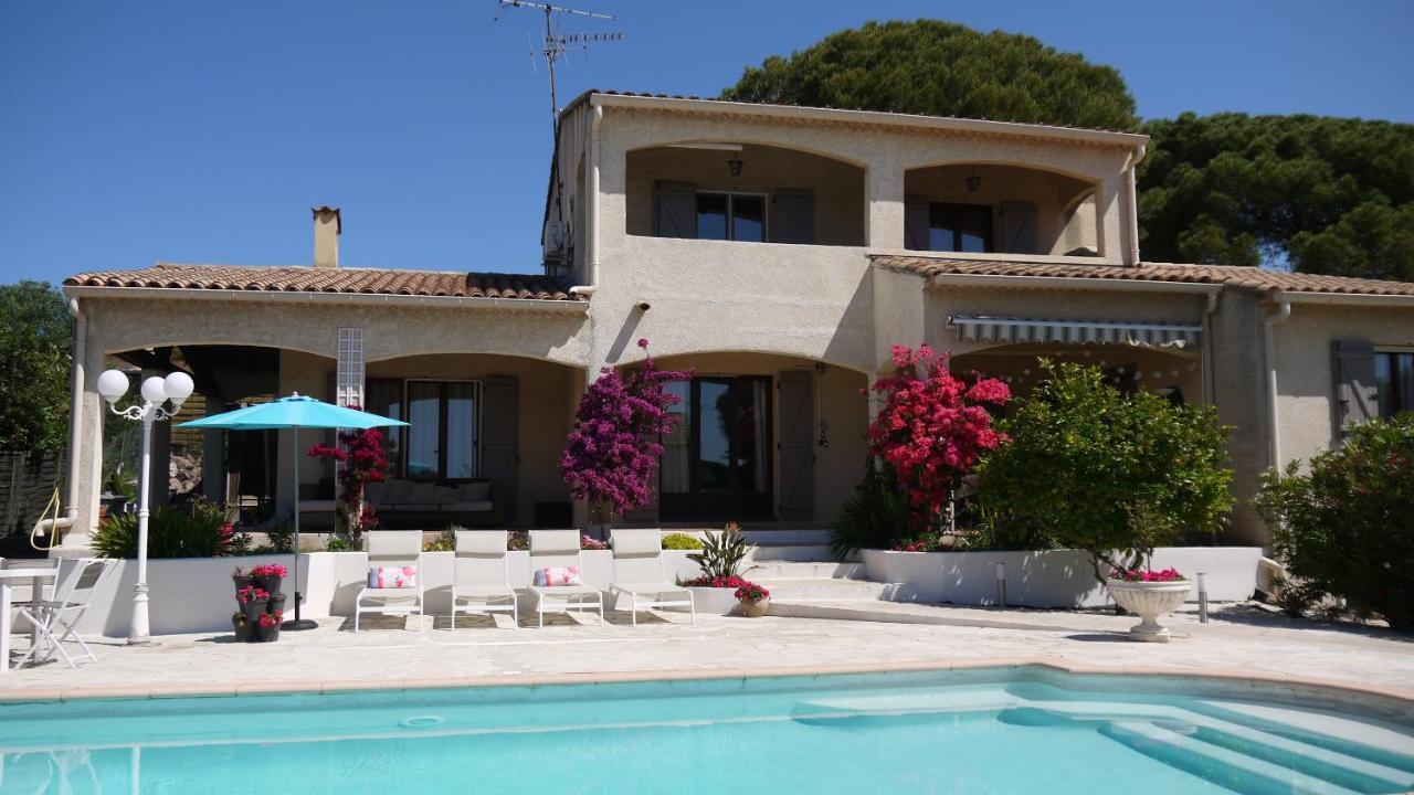 Grand Appartement Dans Maison Avec Piscine Privee Fréjus Exterior foto